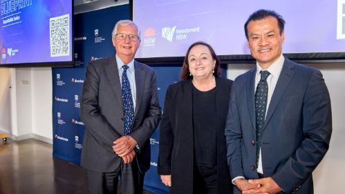 UOW Chancellor Michael Still and Vice-Chancellor Patricia Davidson with NSW Minister for Innovation, Science and Technology, the Hon Anoulack Chanthivong, at an Investment NSW Innovation Blueprint Roundtable at the University’s Innovation Campus