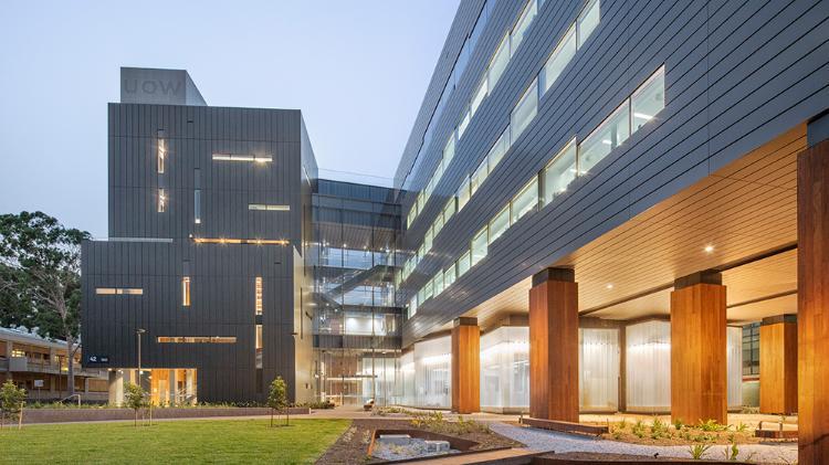 Molecular Horizons Building at twilight at UOW Wollongong