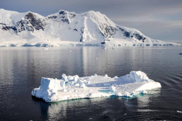 Antartica Iceberg