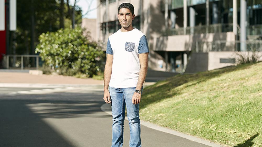 A portrait photo of UOW student Trevin Saverimuttu