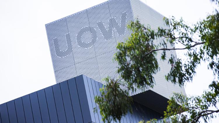 UOW visible on the side of Molecular Horizons building