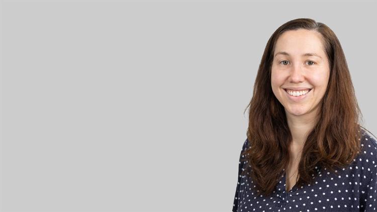 Associate Professor Luara Ferracioli