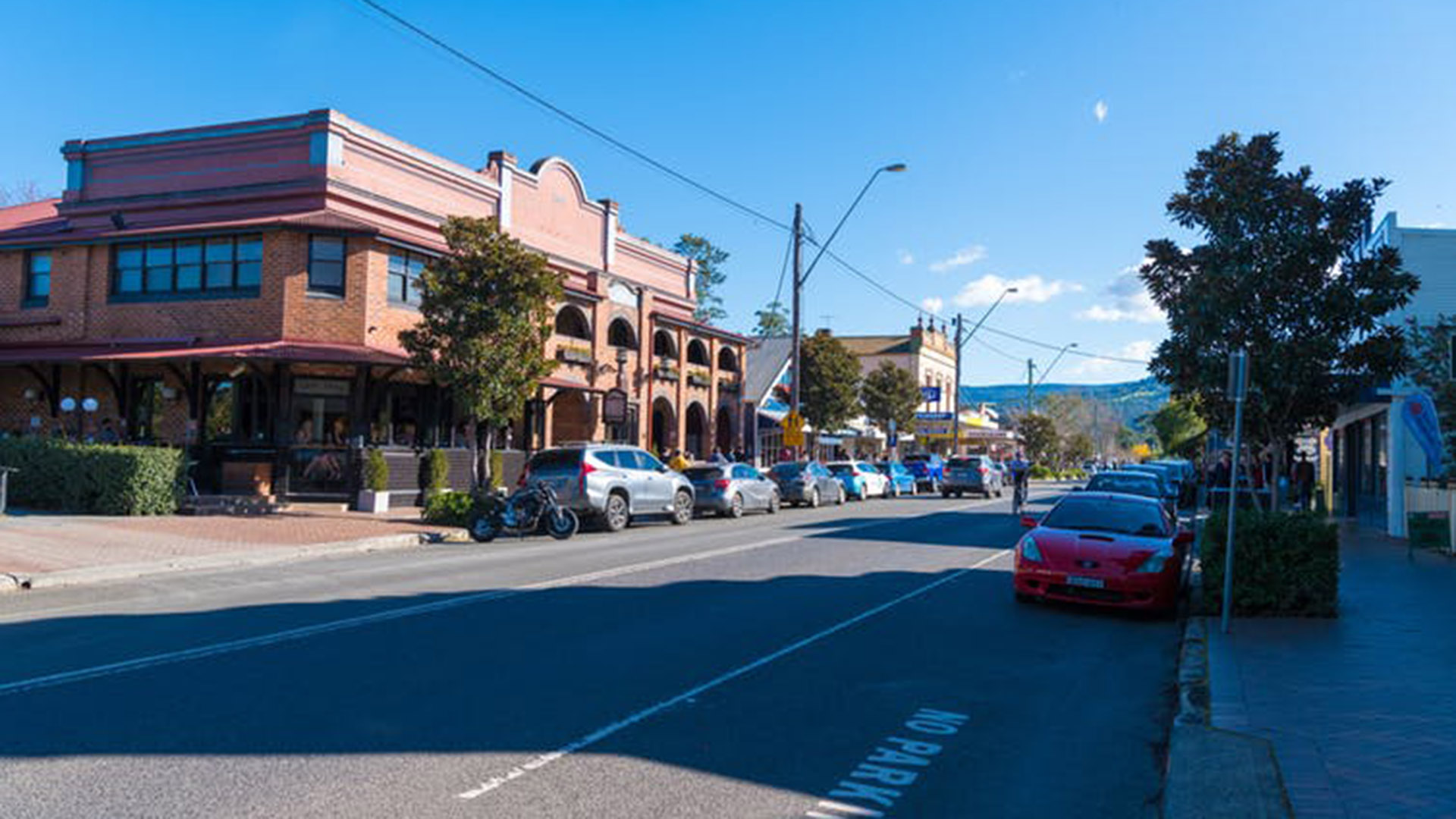 Scene shot of the main street of Berry, NSW