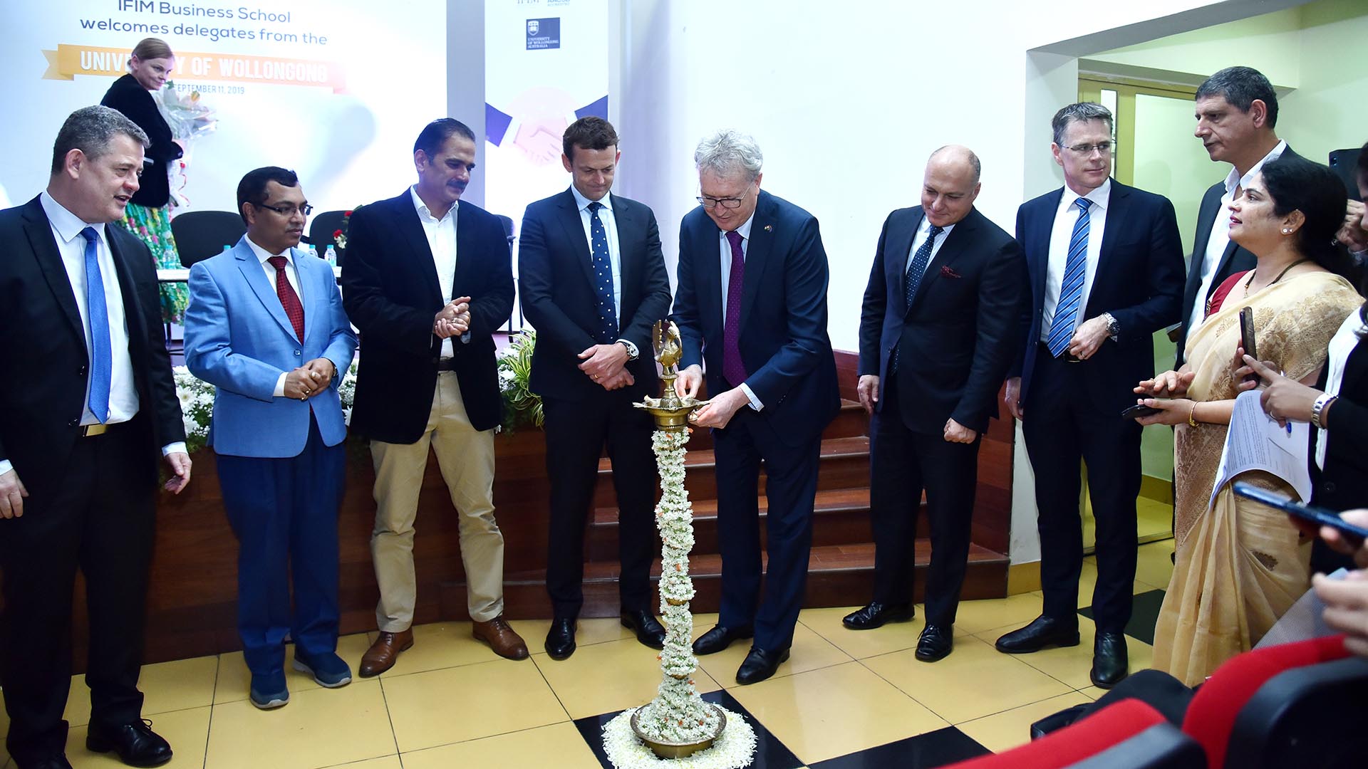 Representatives fromm UOW and IFIM Business School in India at a ceremony