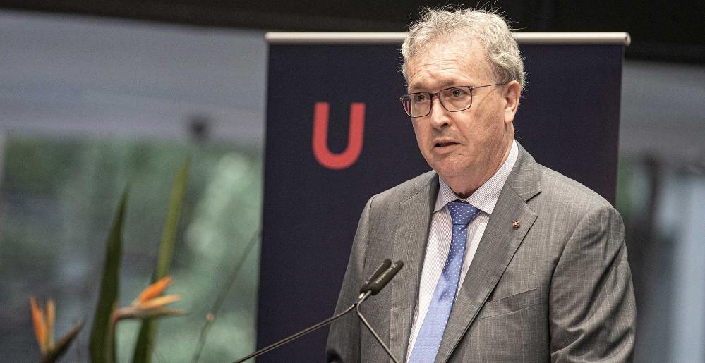 UOW Vice-Chancellor Professor Paul Wellings speaks at the Athena SWAN celebration at UOW. Photo: Paul Jones