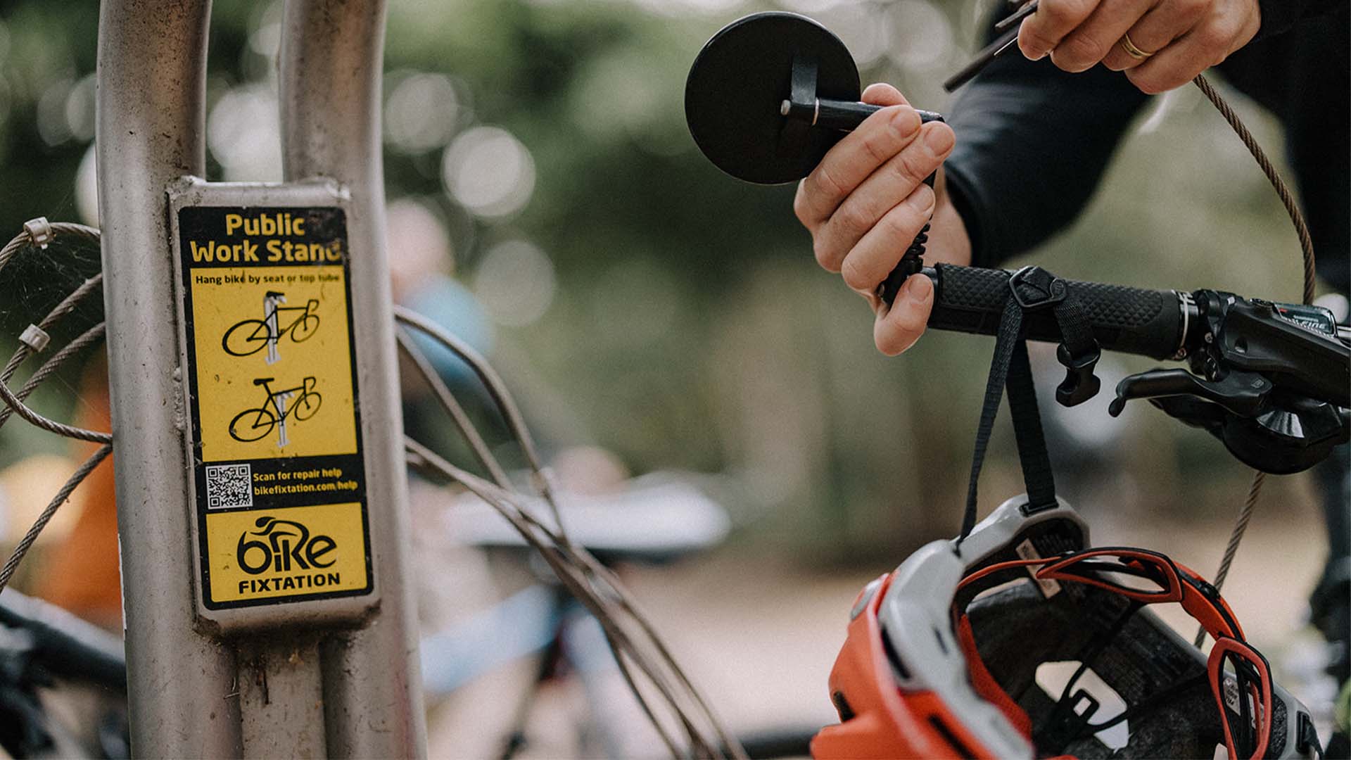 UOW bike maintenance station