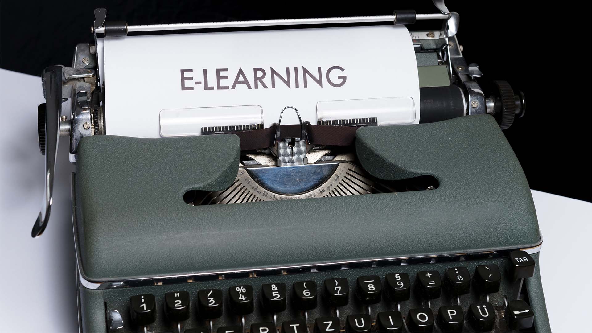 Writing machine and e-learning sign