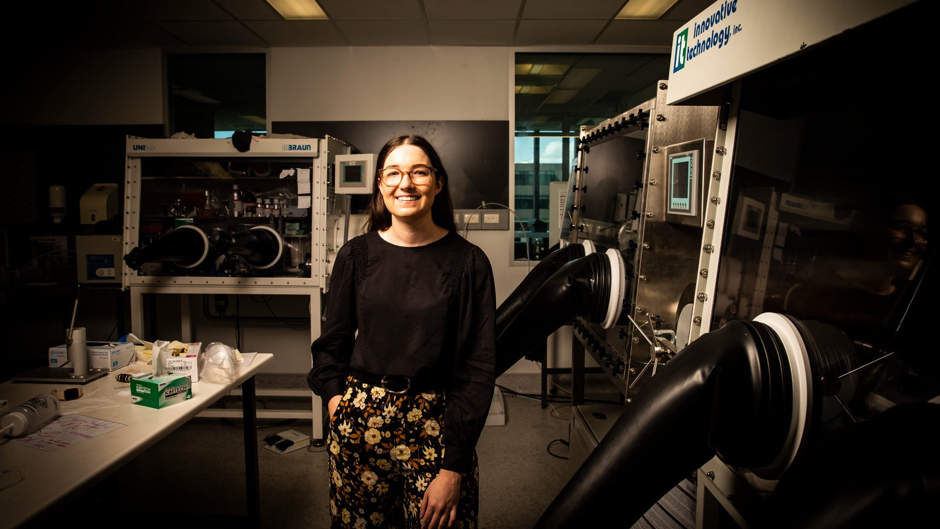 UOW PhD graduate receives prestigious gold medal from nuclear institute
