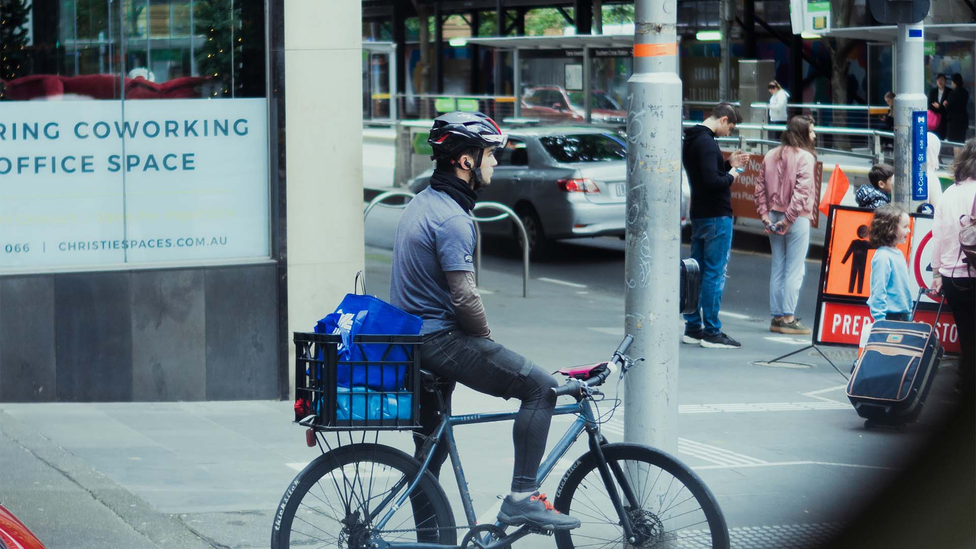 Cyclist in Sydney riding to work