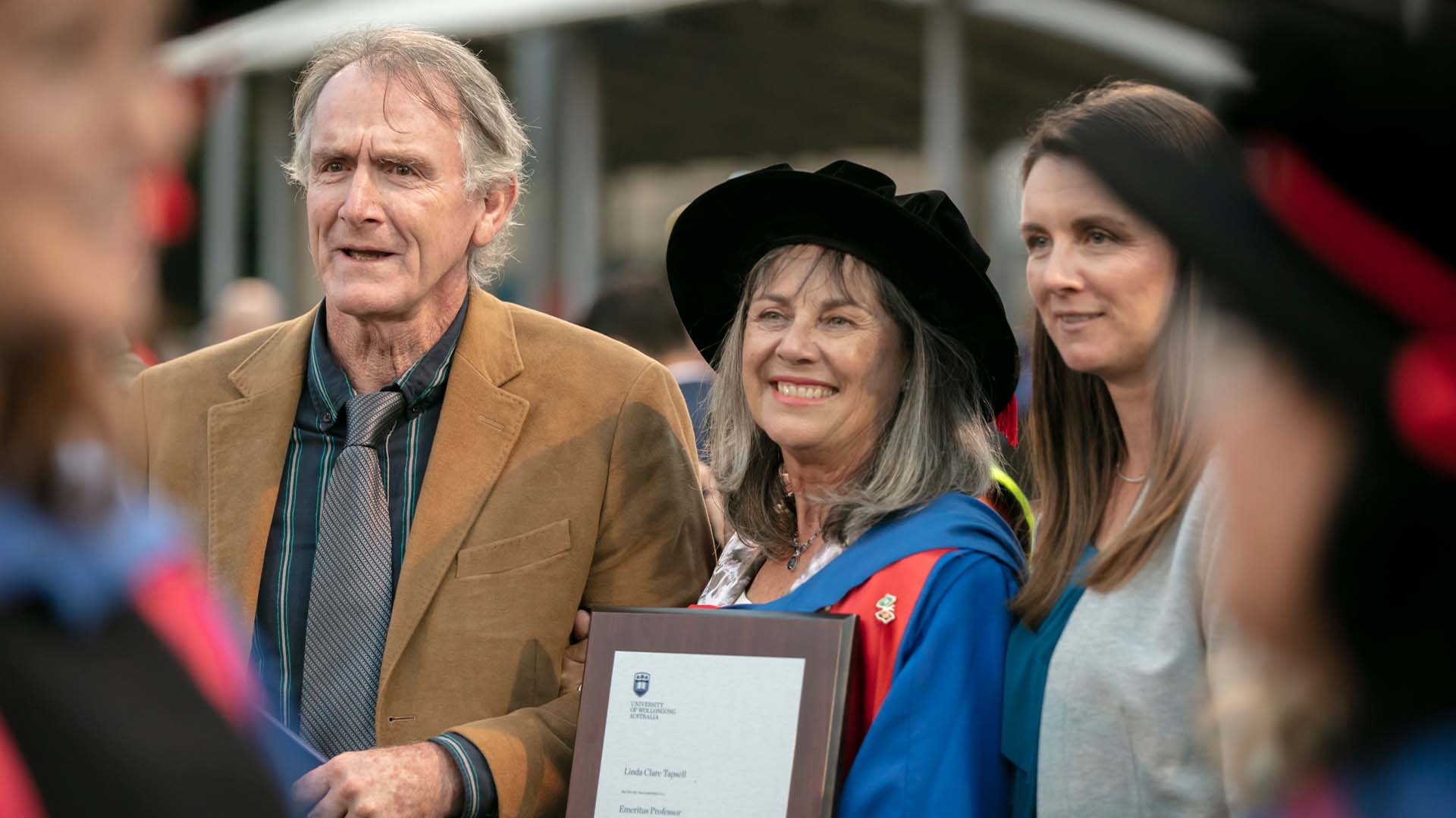 Professor Linda Tapsell with family